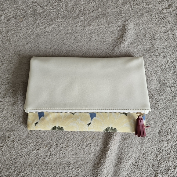 Anthropologie Rachel Pally Bloom Floral Canvas Zip Tassel Folded Clutch Handbag - Picture 7 of 10